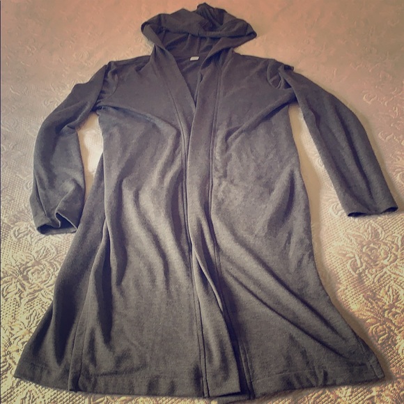 Old navy long sweater! Worn once! - Picture 1 of 3